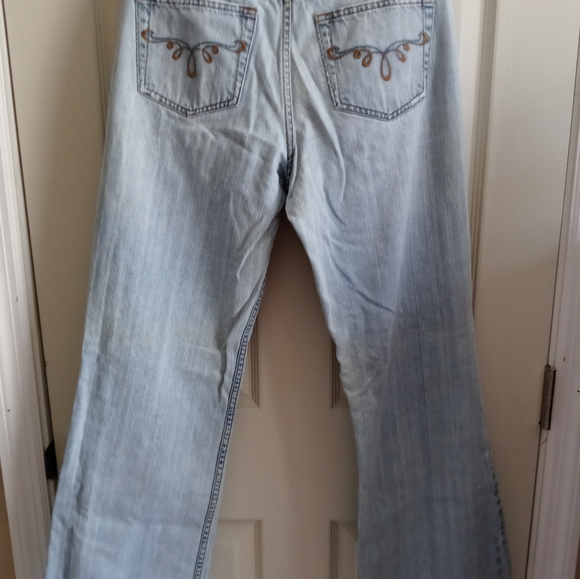 London button-fly boot cut jeans. Very good condition. - Picture 3 of 6